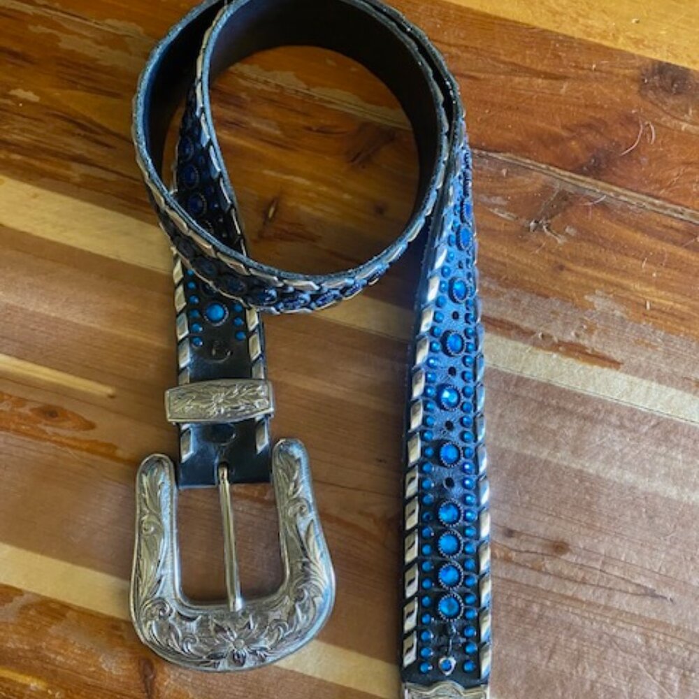 Blue/Black swaraski  crystal Kippys belt 36"  Perfect condition.